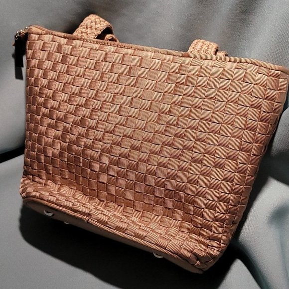 WOMANS SATCHEL HANDBAG WOVEN MATERIAL BIEGE - Picture 9 of 10